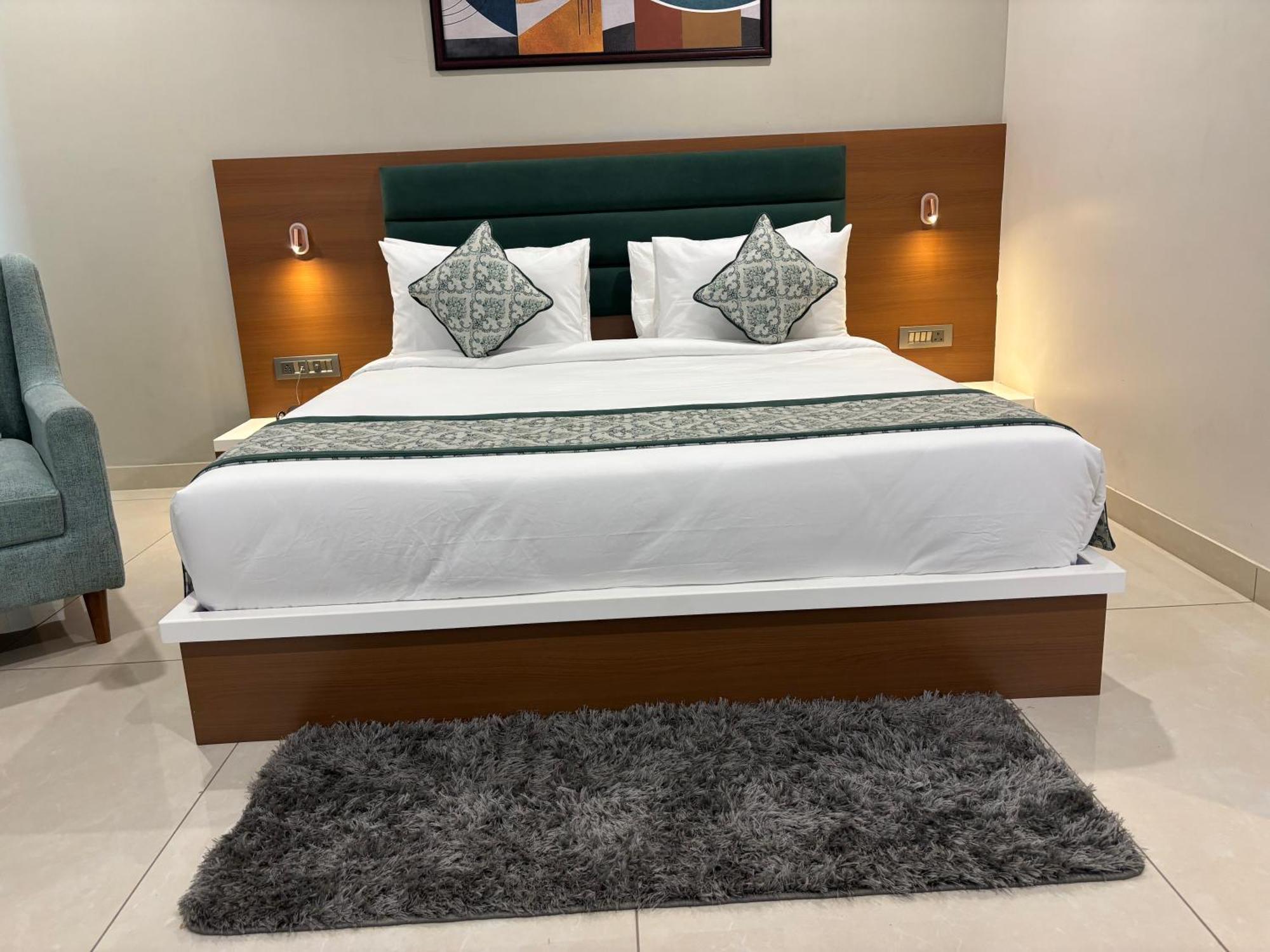 Hotel The Crown Inn Jhunjhunu Zewnętrze zdjęcie