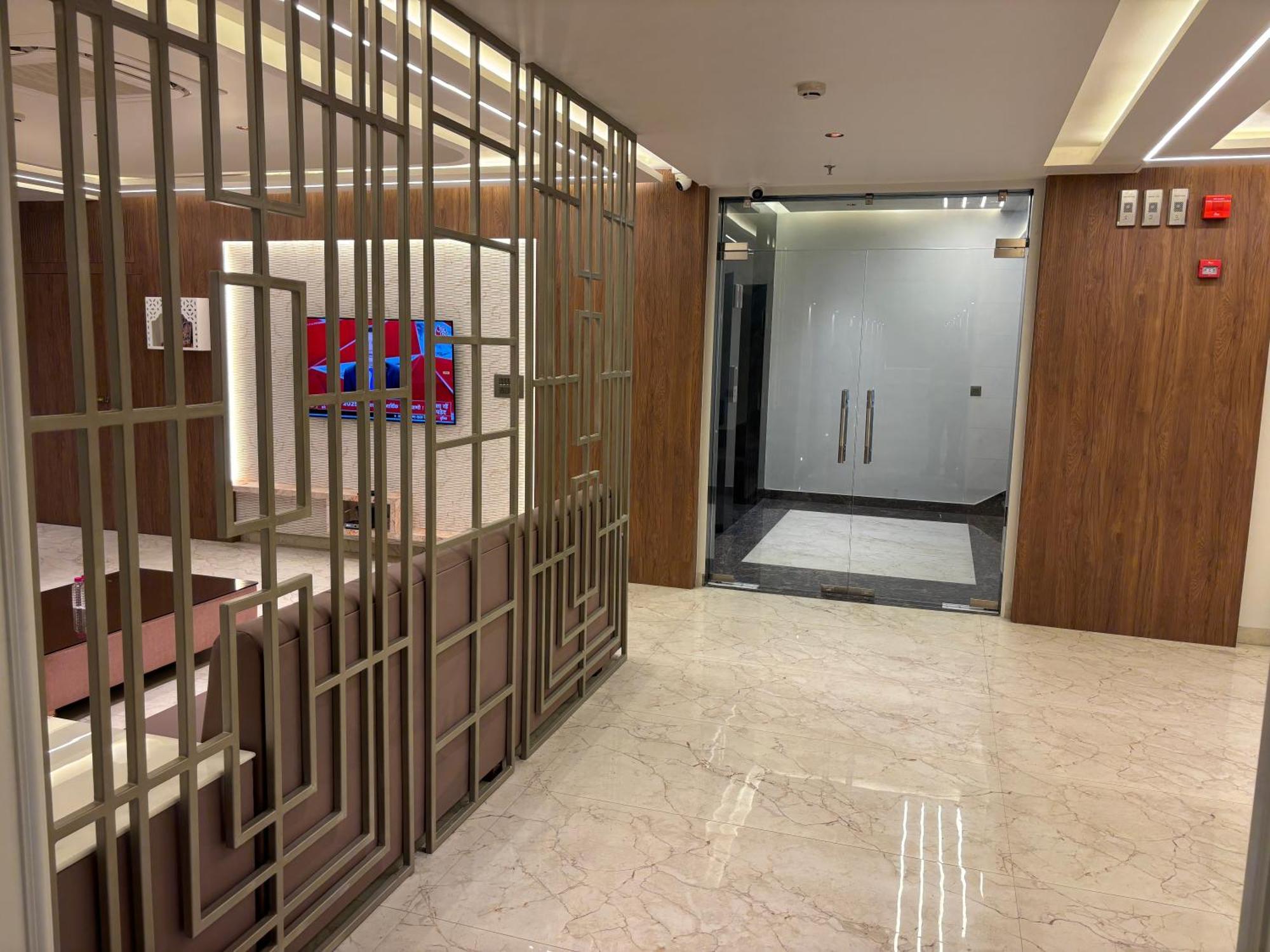 Hotel The Crown Inn Jhunjhunu Zewnętrze zdjęcie