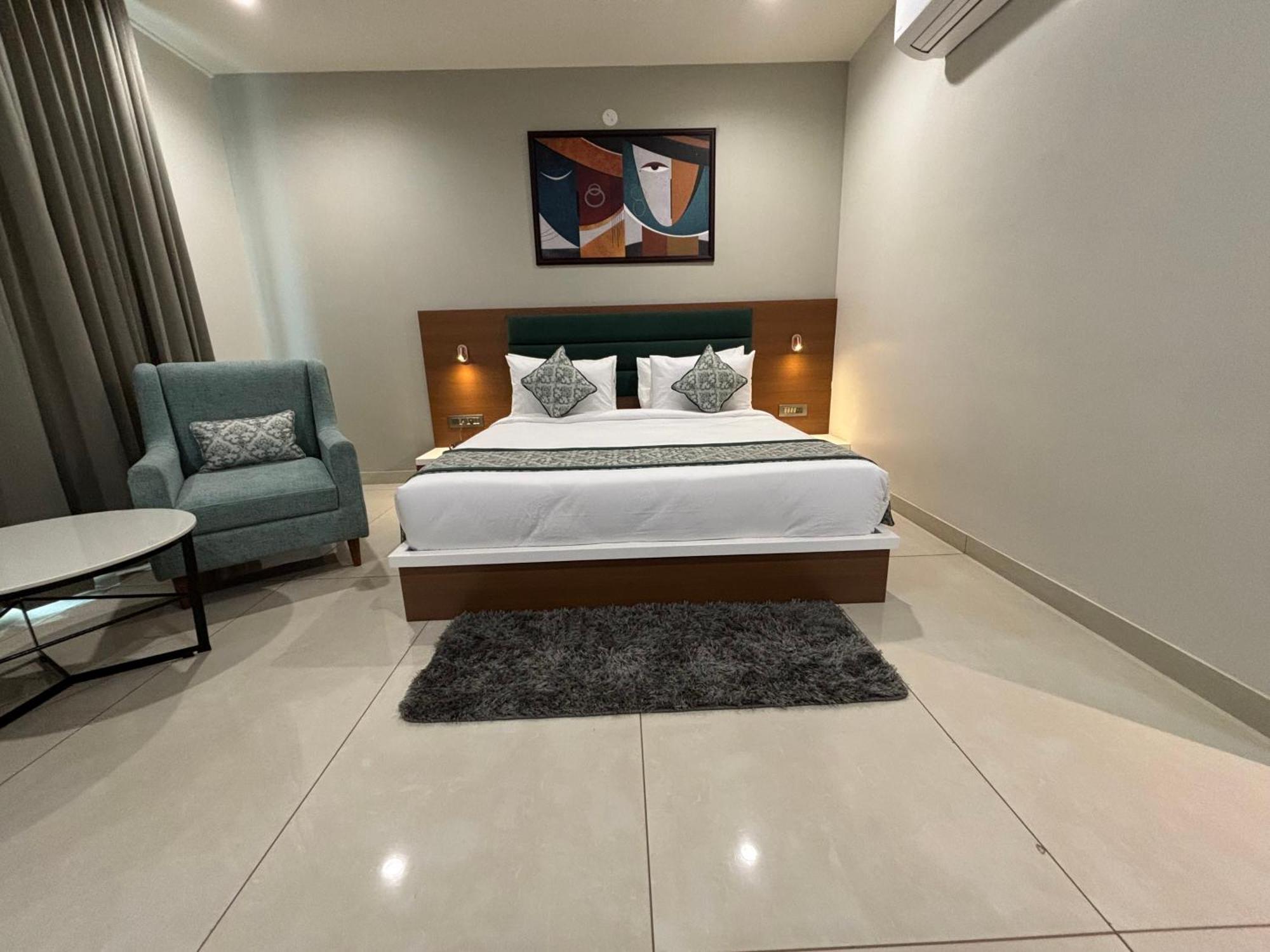 Hotel The Crown Inn Jhunjhunu Zewnętrze zdjęcie